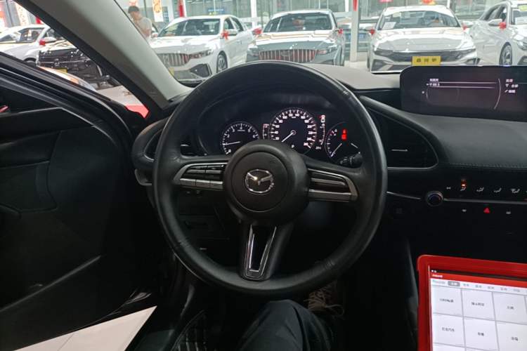 Used Mazda 3 Axela 2020 1.5L Automatic ZhiMei Edition Steering Wheel