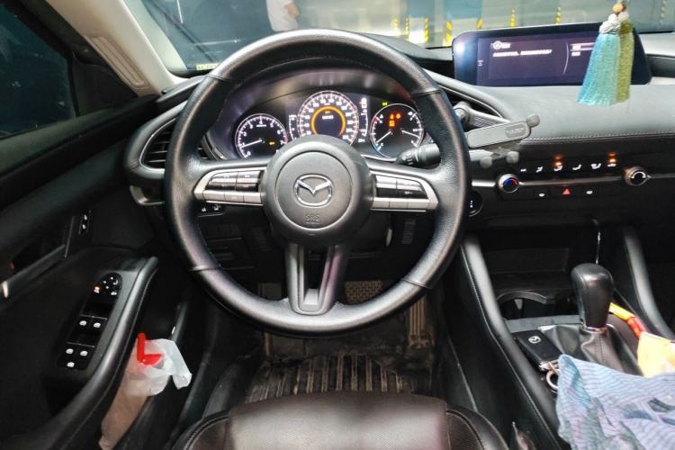 Used Mazda 3 Axela 2020 2.0L Automatic ZhiShang Edition Steering Wheel