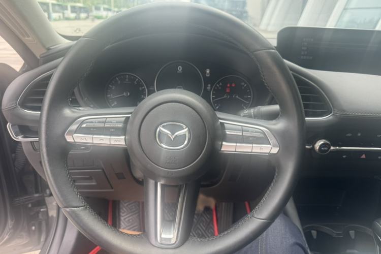 Used Mazda 3 Axela 2020 2.0L Automatic Zhiya Edition Steering Wheel