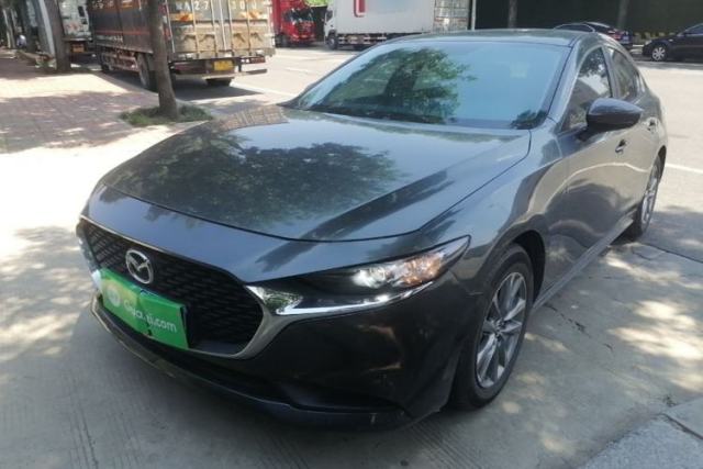Used Mazda 3 Axela 2020 1.5L Automatic Luxury Version