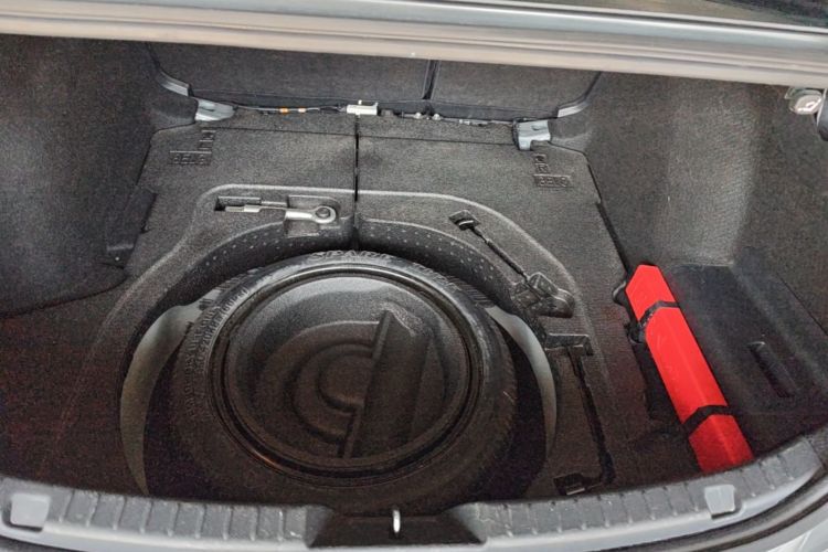 Used Mazda 3 Axela 2020 1.5L Automatic ZhiMei Edition Trunk