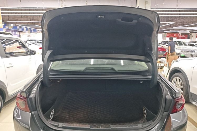 Used Mazda 3 Axela 2020 2.0L Automatic Zhiya Edition Trunk