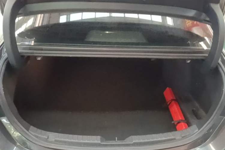 Used Mazda 3 Axela 2020 1.5L Automatic ZhiMei Edition Trunk