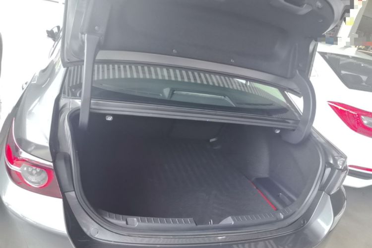 Used Mazda 3 Axela 2020 2.0L Automatic Zhiya Edition Trunk