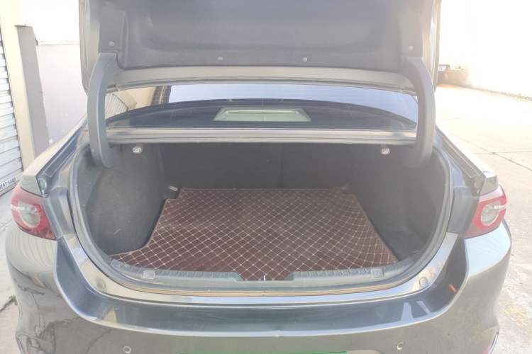 Used Mazda 3 Axela 2020 2.0L Automatic Zhiya Edition Trunk