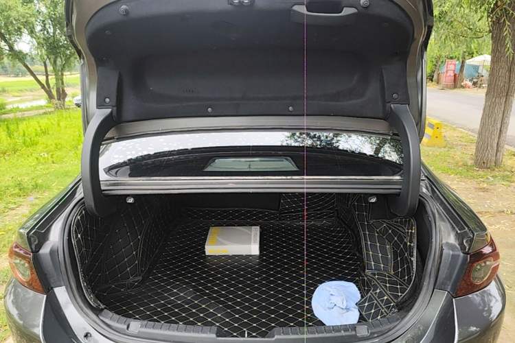 Used Mazda 3 Axela 2020 2.0L Automatic Zhiya Edition Trunk