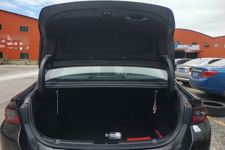 Used Mazda 3 Axela 2020 2.0L Automatic Zhiya Edition Trunk