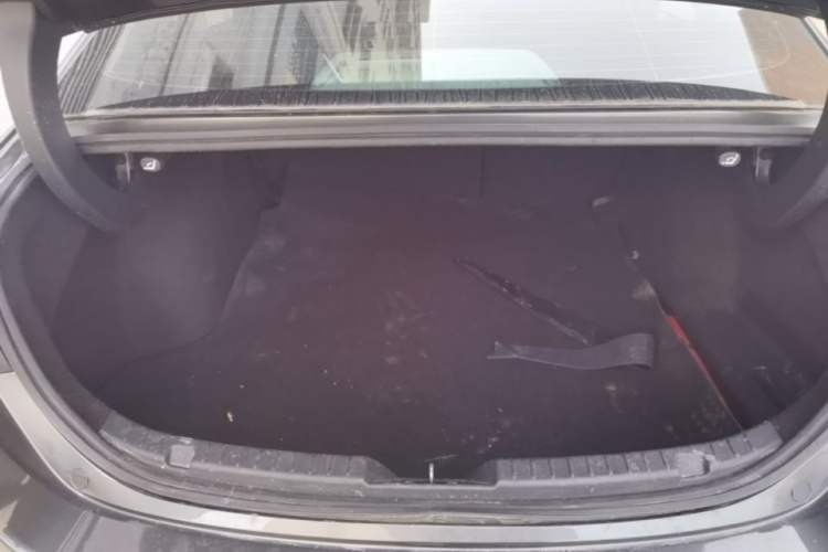 Used Mazda 3 Axela 2020 1.5L Automatic ZhiMei Edition Trunk