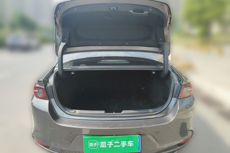 Used Mazda 3 Axela 2020 2.0L Automatic Luxury Version Trunk