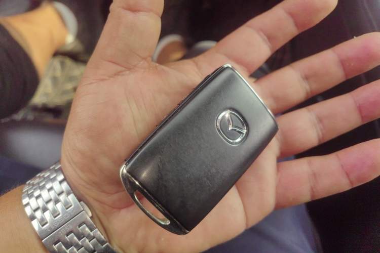 Used Mazda 3 Axela 2020 1.5L Automatic Luxury Version Vehicle Key
