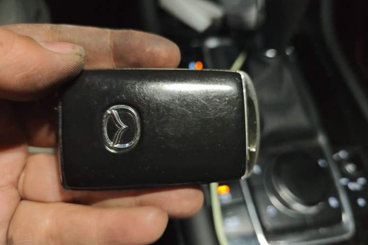 Used Mazda 3 Axela 2020 2.0L Automatic Zhiya Edition Vehicle Key