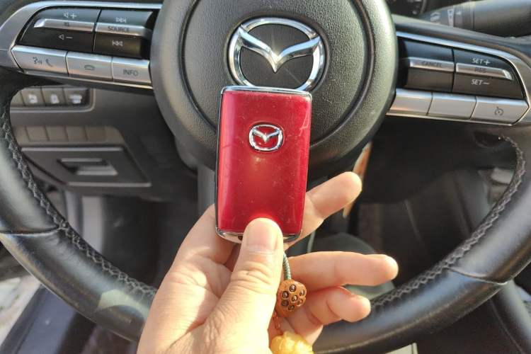 Used Mazda 3 Axela 2020 2.0L Automatic Zhiya Edition Vehicle Key