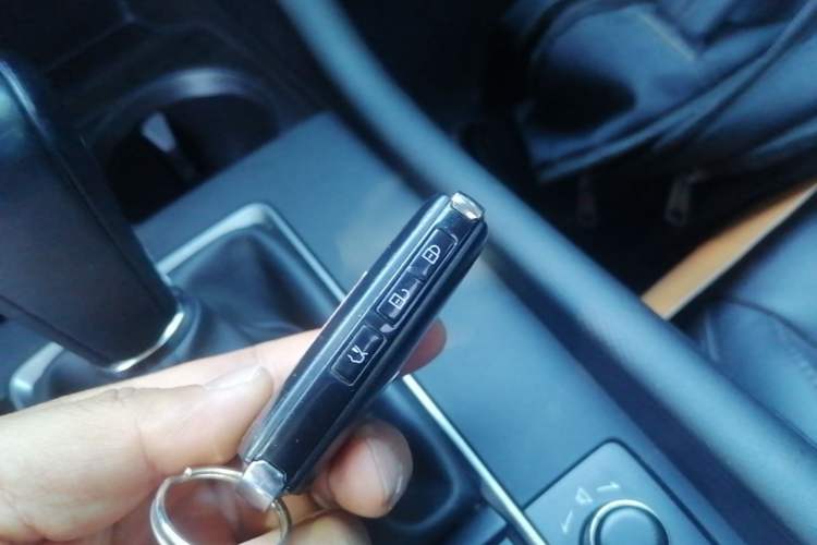 Used Mazda 3 Axela 2020 1.5L Automatic Luxury Version Vehicle Key