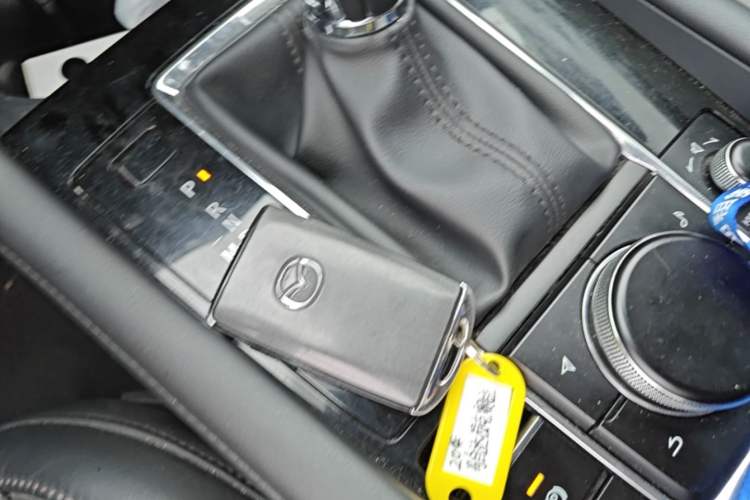 Used Mazda 3 Axela 2020 2.0L Automatic Zhiya Edition Vehicle Key