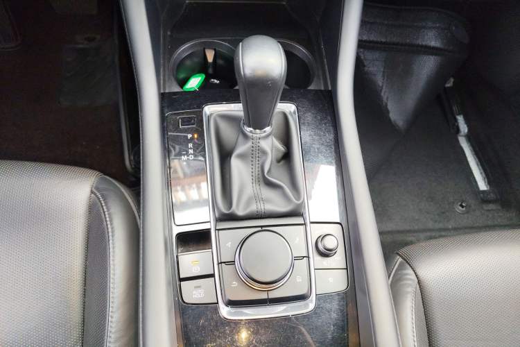 Used Mazda 3 Axela 2020 2.0L Automatic Zhiya Edition Gear Lever