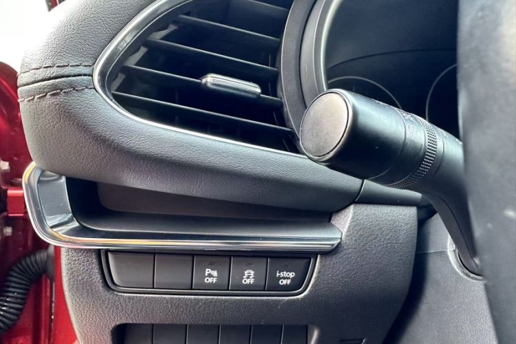 Used Mazda 3 Axela 2020 2.0L Automatic Zhiya Edition Interior 10