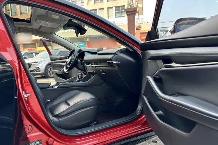Used Mazda 3 Axela 2020 2.0L Automatic Zhiya Edition Interior 12