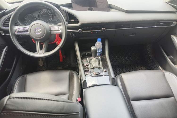 Used Mazda 3 Axela 2020 2.0L Automatic Zhiya Edition Center Console