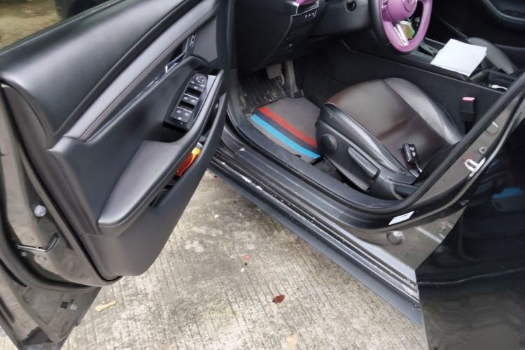 Used Mazda 3 Axela 2020 2.0L Automatic Zhiya Edition Driver Seat