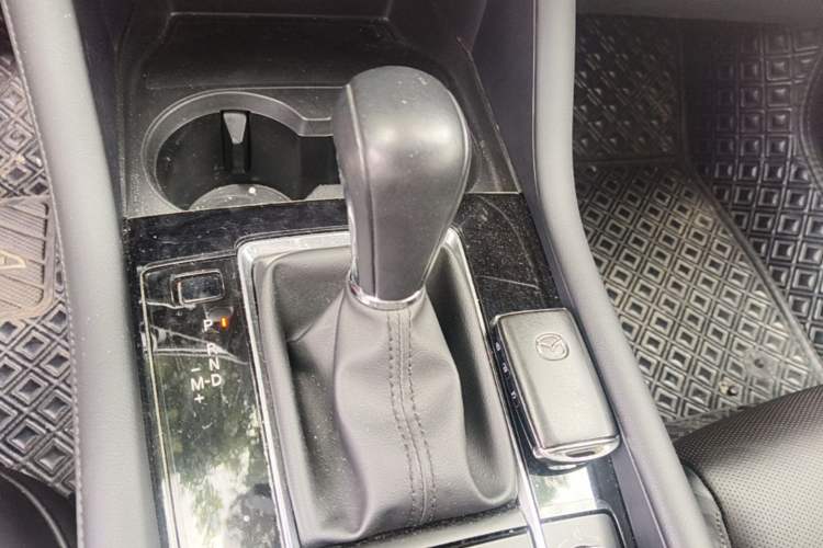 Used Mazda 3 Axela 2020 2.0L Automatic Zhiya Edition Gear Lever