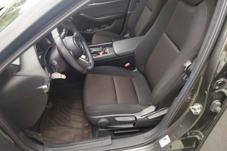 Used Mazda 3 Axela 2020 1.5L Automatic ZhiMei Edition Left Front Seat