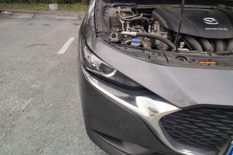 Used Mazda 3 Axela 2020 1.5L Automatic ZhiMei Edition Right Front Headlight