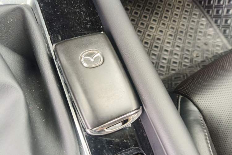 Used Mazda 3 Axela 2020 2.0L Automatic Zhiya Edition Vehicle Key