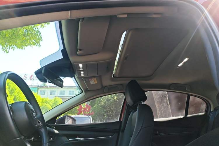 Used Mazda 3 Axela 2020 2.0L Automatic Zhiya Edition Headliner