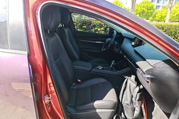Used Mazda 3 Axela 2020 2.0L Automatic Zhiya Edition Right Front Seat