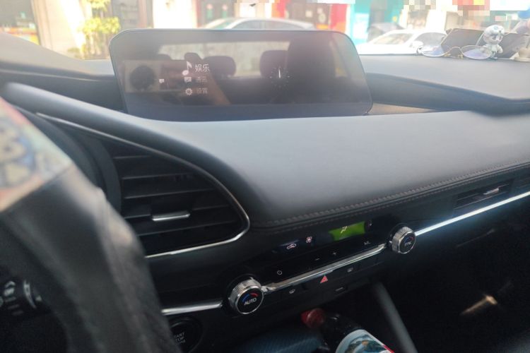 Used Mazda 3 Axela 2020 2.0L Automatic Zhiya Edition Audio And AC Panel