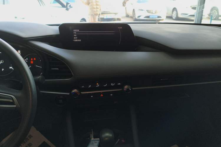 Used Mazda 3 Axela 2020 1.5L Automatic Zhiyue Sunroof Version Audio And AC Panel