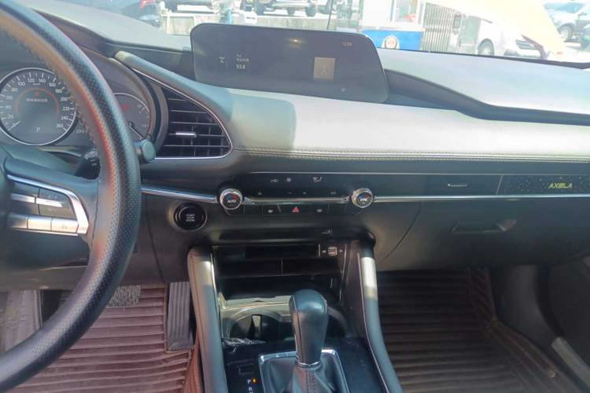 Used Mazda 3 Axela 2020 2.0L Automatic Zhiya Edition Audio And AC Panel