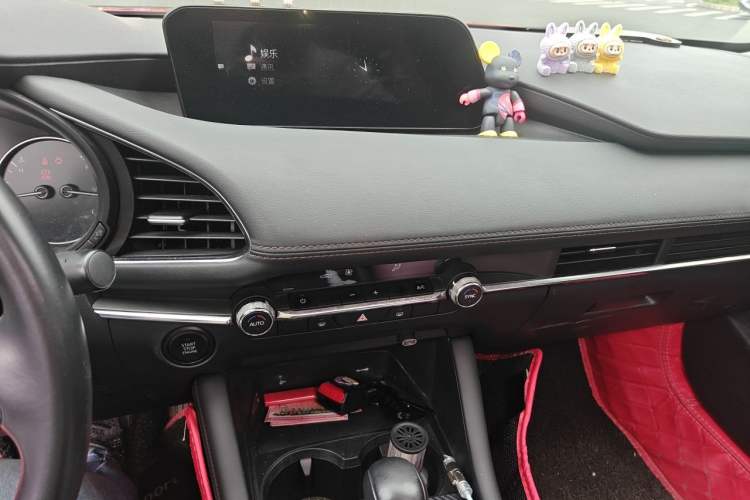 Used Mazda 3 Axela 2020 2.0L Automatic Zhiya Edition Audio And AC Panel