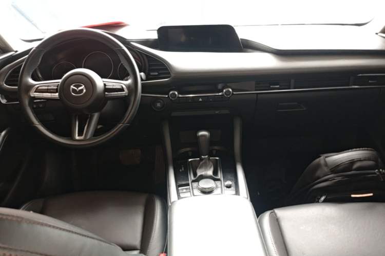 Used Mazda 3 Axela 2020 2.0L Automatic Zhiya Edition Center Console