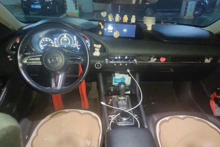 Used Mazda 3 Axela 2020 2.0L Automatic Zhiya Edition Center Console