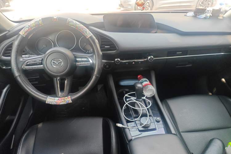 Used Mazda 3 Axela 2020 2.0L Automatic Zhiya Edition Center Console