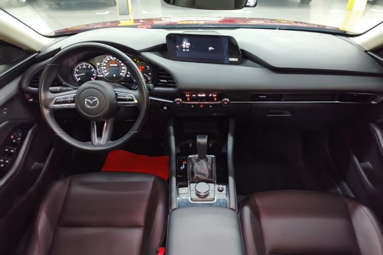Used Mazda 3 Axela 2020 2.0L Automatic Zhiya Edition Center Console