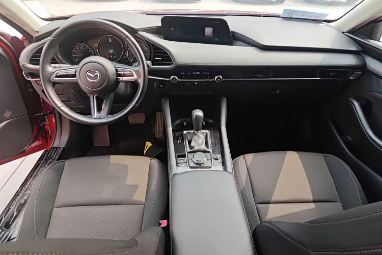 Used Mazda 3 Axela 2020 2.0L Automatic ZhiXuan Edition Center Console