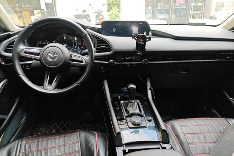 Used Mazda 3 Axela 2020 2.0L Automatic Zhiya Edition Center Console