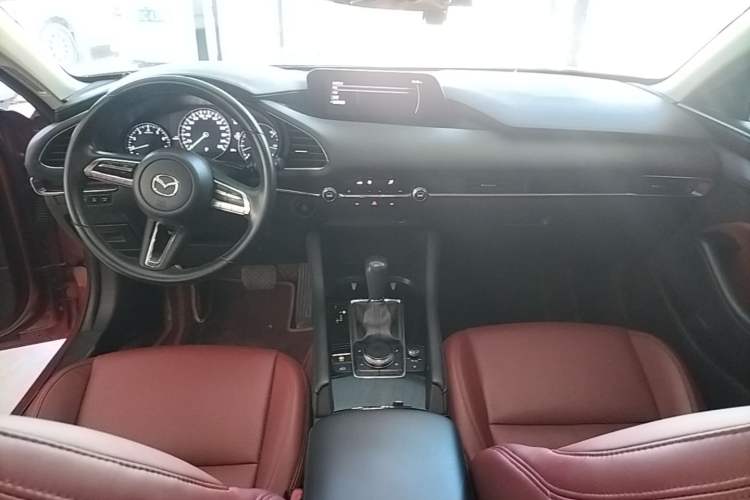 Used Mazda 3 Axela 2020 2.0L Automatic ZhiXuan Edition Center Console