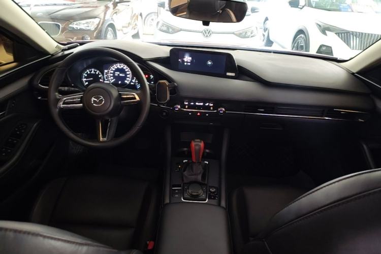 Used Mazda 3 Axela 2020 2.0L Automatic Zhiya Edition Center Console