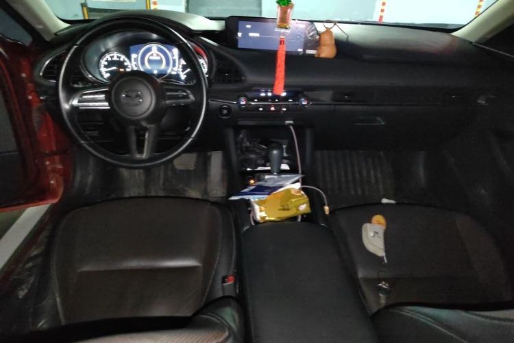Used Mazda 3 Axela 2020 2.0L Automatic Zhiya Edition Center Console