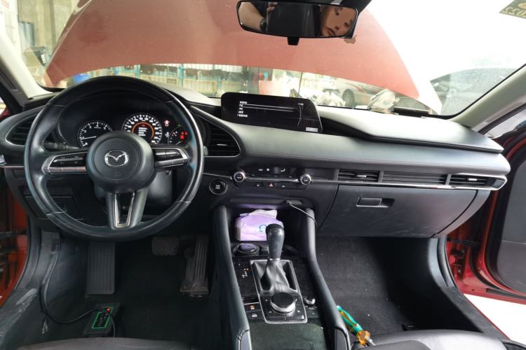 Used Mazda 3 Axela 2020 2.0L Automatic Zhiya Edition Center Console