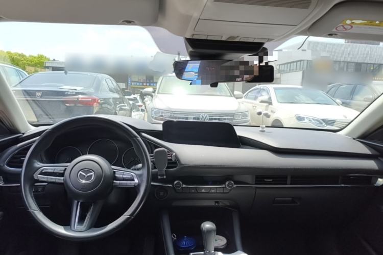 Used Mazda 3 Axela 2020 2.0L Automatic ZhiXuan Edition Center Console