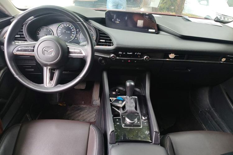 Used Mazda 3 Axela 2020 2.0L Automatic Zhiya Edition Center Console