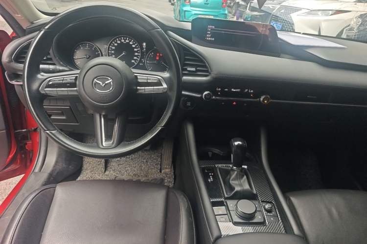 Used Mazda 3 Axela 2020 2.0L Automatic Zhiya Edition Center Console