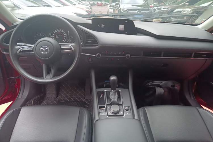 Used Mazda 3 Axela 2020 1.5L Automatic Zhiyue Sunroof Version Center Console