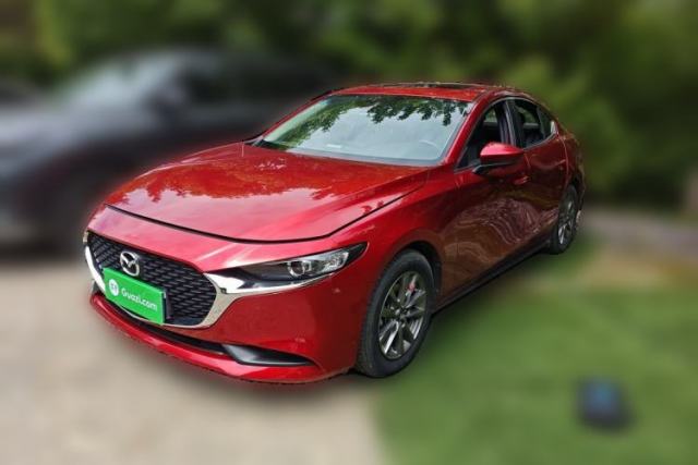 Used Mazda 3 Axela 2020 1.5L Automatic Luxury Version