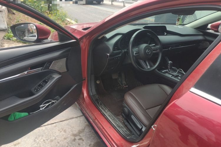 Used Mazda 3 Axela 2020 2.0L Automatic ZhiXuan Edition Driver Seat