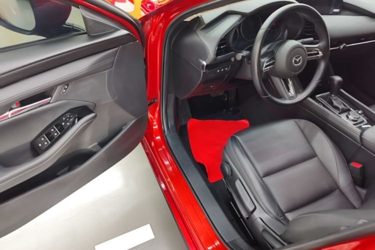 Used Mazda 3 Axela 2020 2.0L Automatic Zhiya Edition Driver Seat